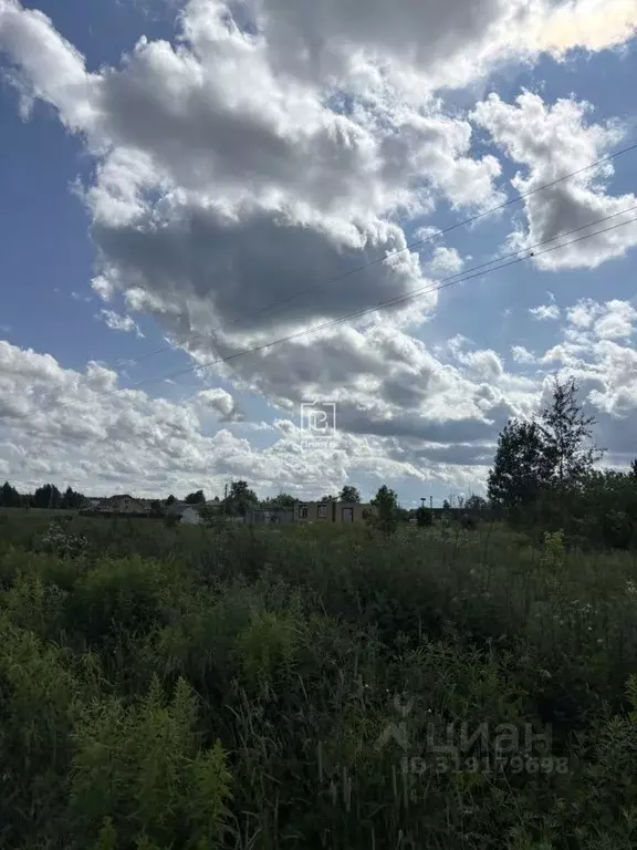 Участок в Калужская область, Калуга городской округ, д. Тинино ул. ... - Фото 1