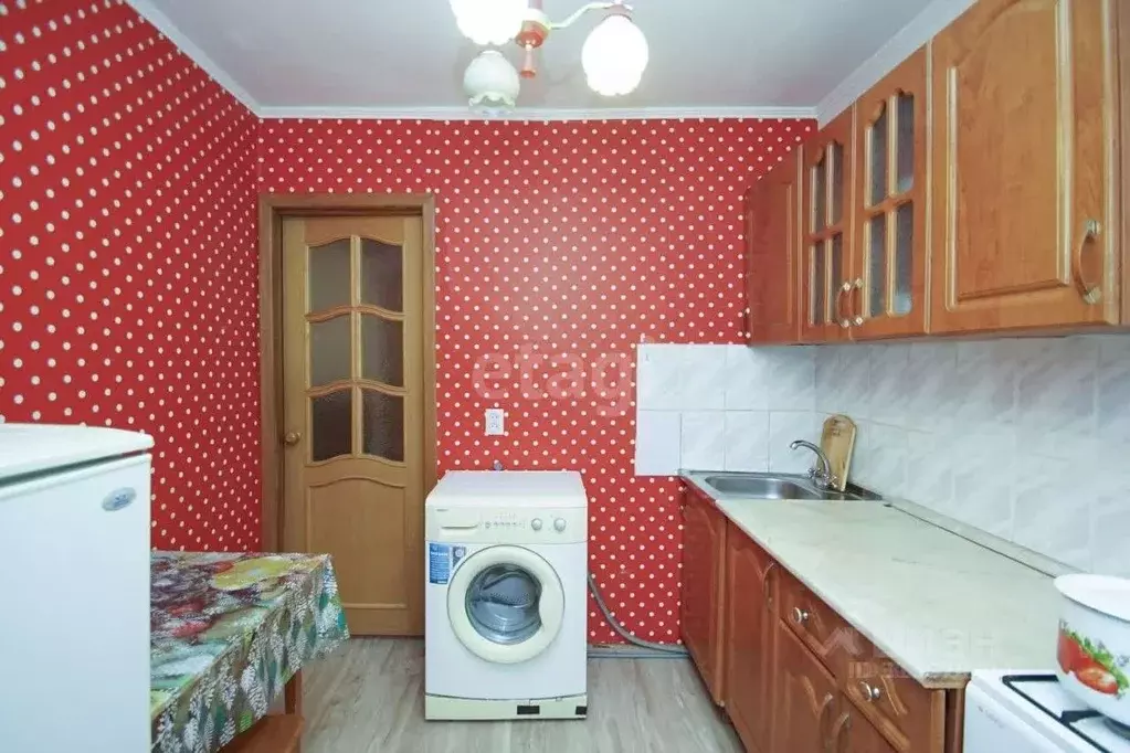 1-к кв. Омская область, Омск наб. Иртышская, 32 (30.0 м) - Фото 1