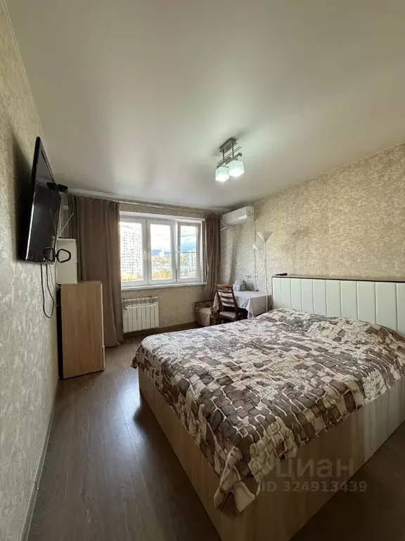 2-к кв. Краснодарский край, Сочи Центральный мкр, ул. Роз, 82 (55.0 м) - Фото 1