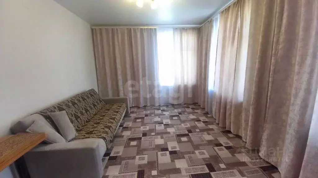 3-к кв. Ямало-Ненецкий АО, Новый Уренгой Славянский мкр, 1/4 (68.3 м) - Фото 1