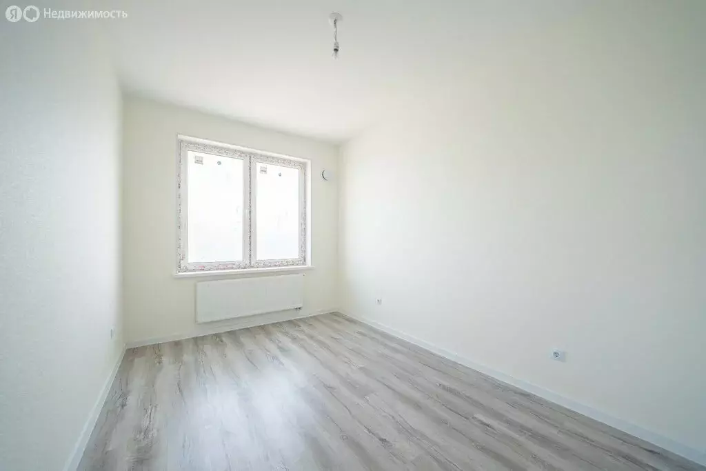 1-комнатная квартира: Новосаратовка, улица Первых, 4к5 (41 м) - Фото 1