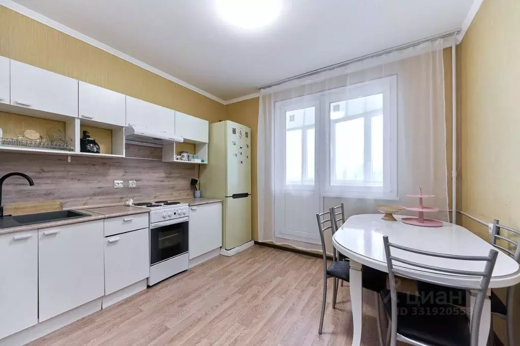 3-к кв. Москва, Москва, Московский г. ул. Москвитина, 5к2 (74.5 м) - Фото 1