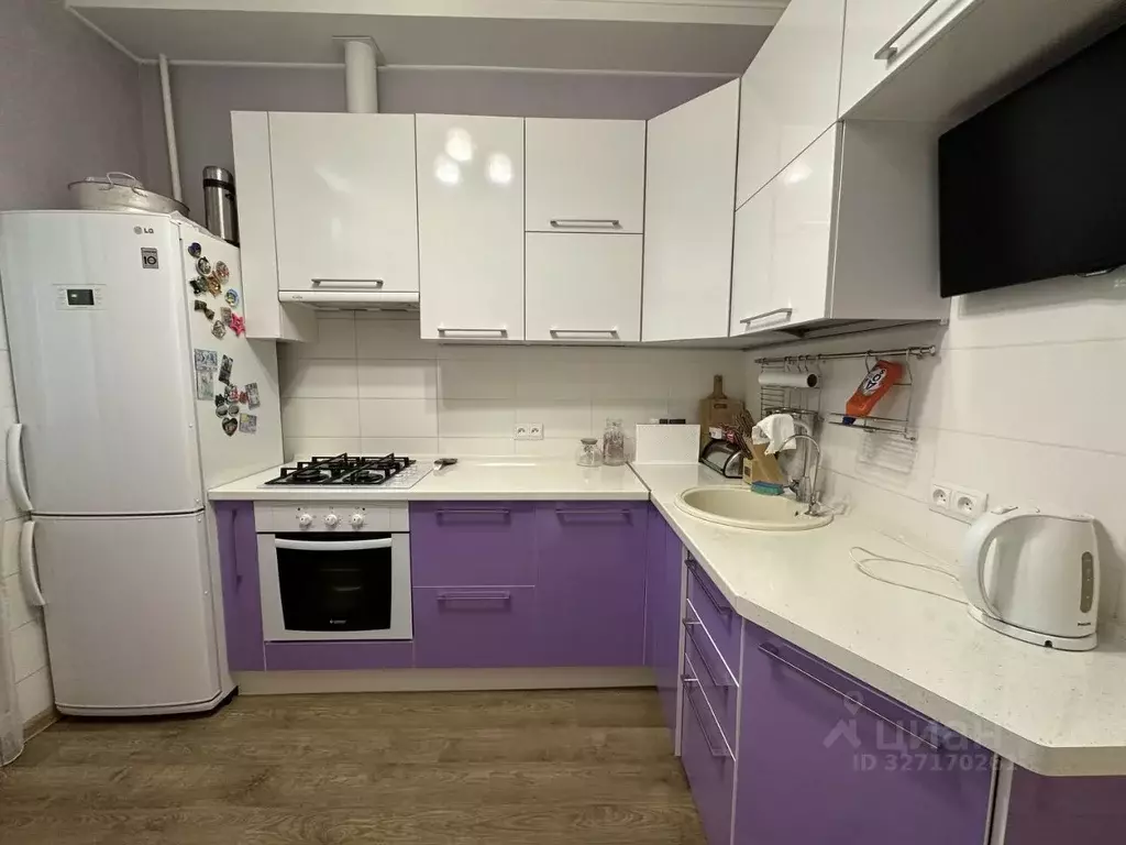 2-к кв. Омская область, Омск пос. Чкаловский, ул. Пархоменко, 3 (59.0 ... - Фото 0