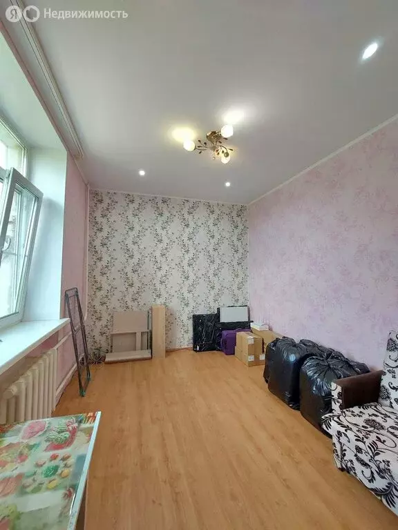 1к в 16-комнатной квартире (19 м) - Фото 1