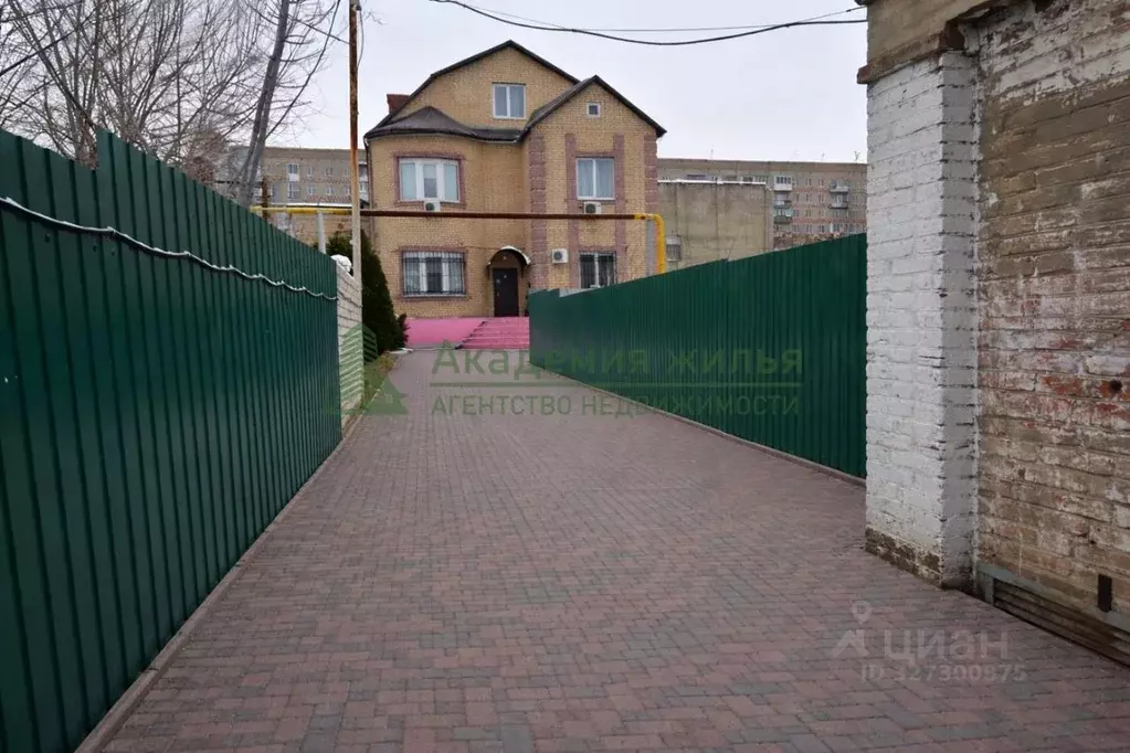 Дом в Саратовская область, Саратов Театральная пл. (250 м) - Фото 2
