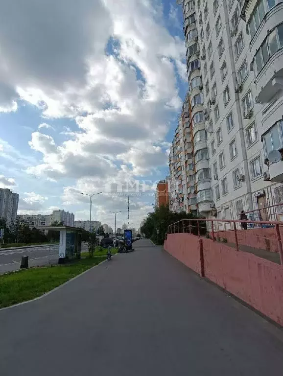 Продается 2-комнатная квартира - Фото 1