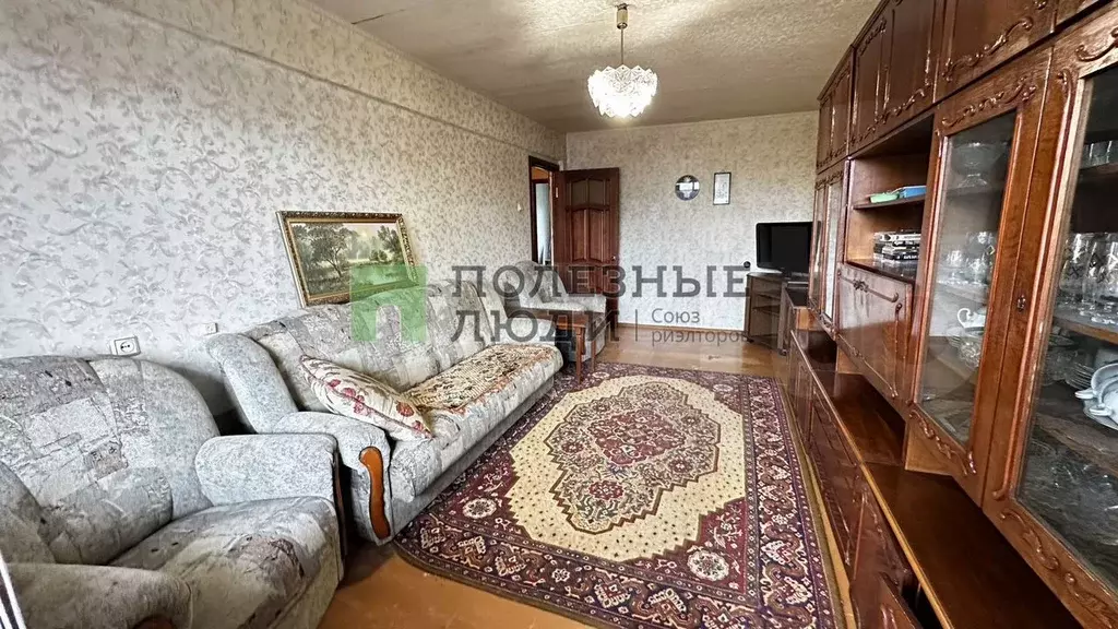 3-к. квартира, 63 м, 5/5 эт. - Фото 0