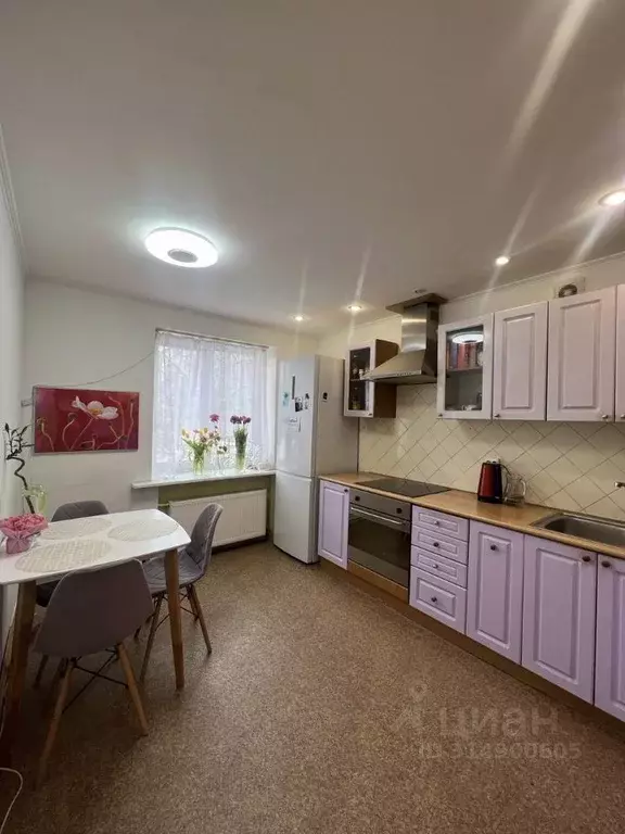 2-к кв. Карелия, Петрозаводск ул. Парфенова, 6 (50.9 м) - Фото 0