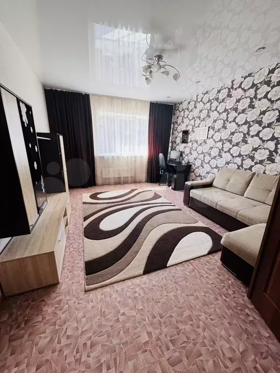 2-к. квартира, 63 м, 3/6 эт. - Фото 0