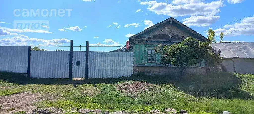 Дом в Оренбургская область, Оренбургский район, с. Никольское ул. Мира ... - Фото 1