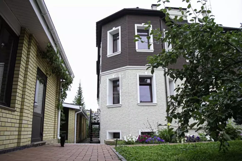 Коттедж в Омская область, Омск Старгород мкр, ул. Нагибина (498 м) - Фото 1