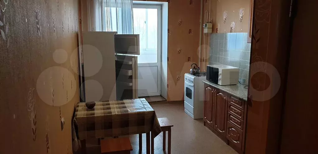 1-к. квартира, 38 м, 3/3 эт. - Фото 1