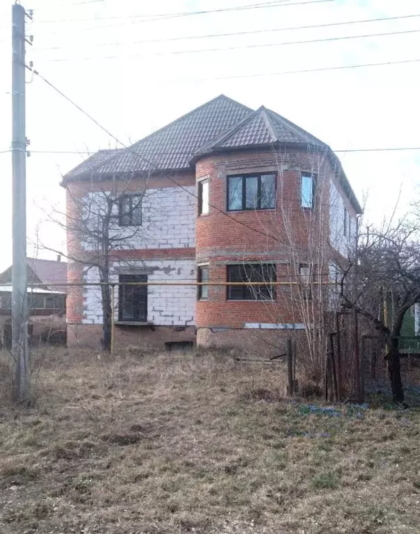 Дом в Курская область, Курск Соловьиная ул. (301 м) - Фото 2