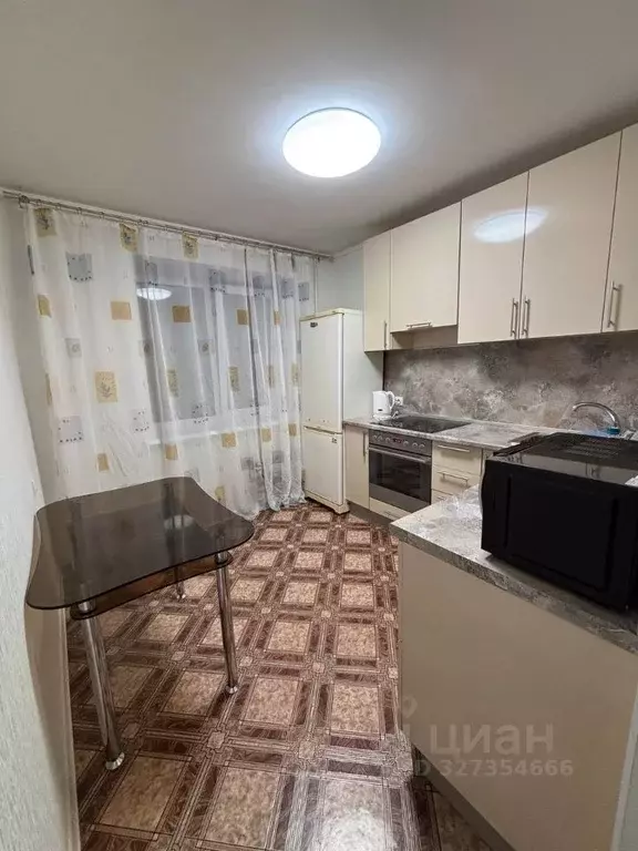 1-к кв. Самарская область, Тольятти 16-й кв-л, бул. Цветной, 10 (42.0 ... - Фото 1