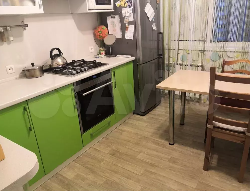1-к. квартира, 40 м, 9/10 эт. - Фото 0