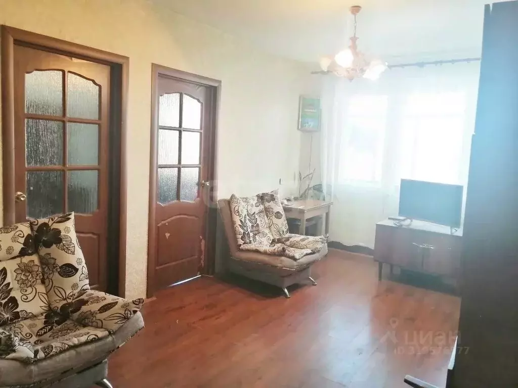 3-к кв. Нижегородская область, Выкса Юбилейный мкр, 10 (49.4 м) - Фото 1