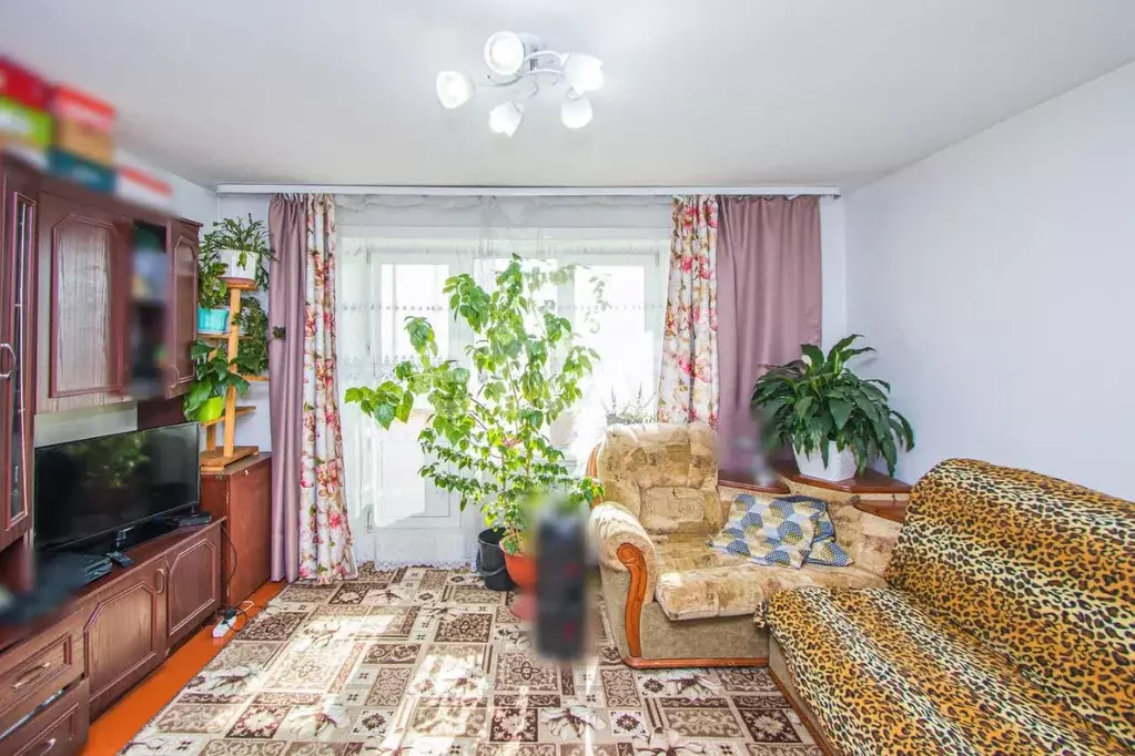 3-к кв. Бурятия, Улан-Удэ ул. Чертенкова, 49 (63.1 м) - Фото 1