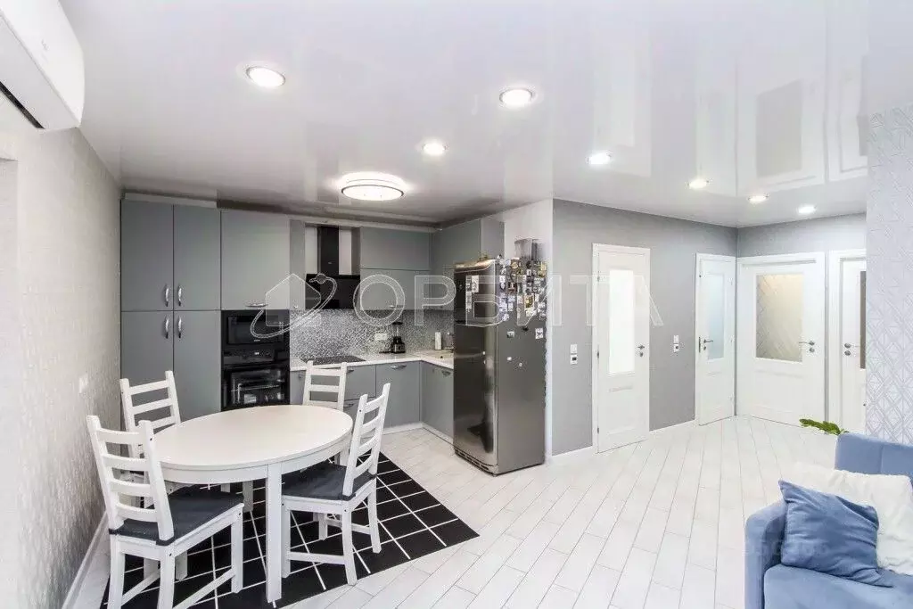 3-к кв. Тюменская область, Тюмень Мелиораторов мкр, ул. Мелиораторов, ... - Фото 1