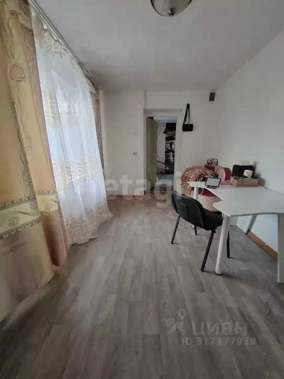 4-к кв. Амурская область, Белогорск Калининская ул., 57к2 (82.7 м) - Фото 0
