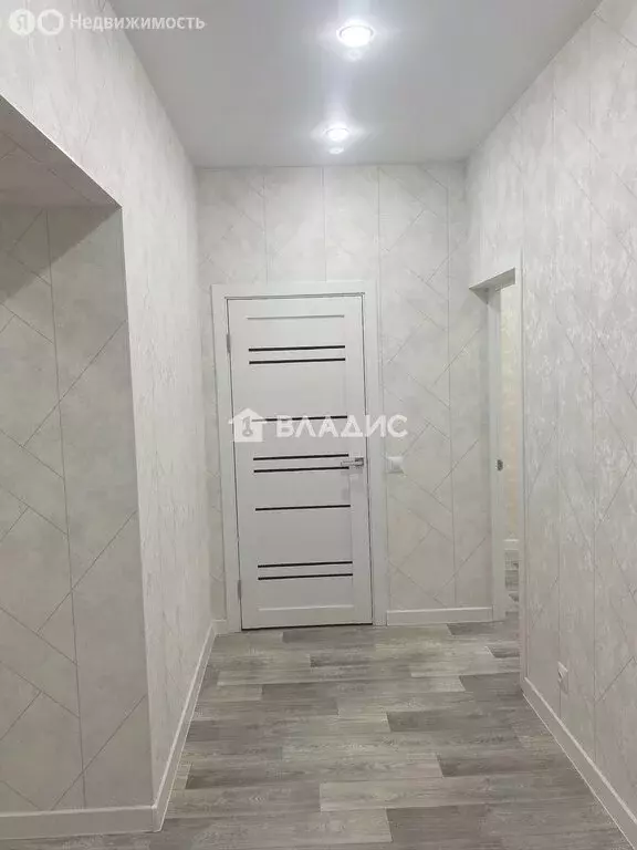 Квартира-студия: село Чигири, улица Василенко, 7/2 (24 м) - Фото 1
