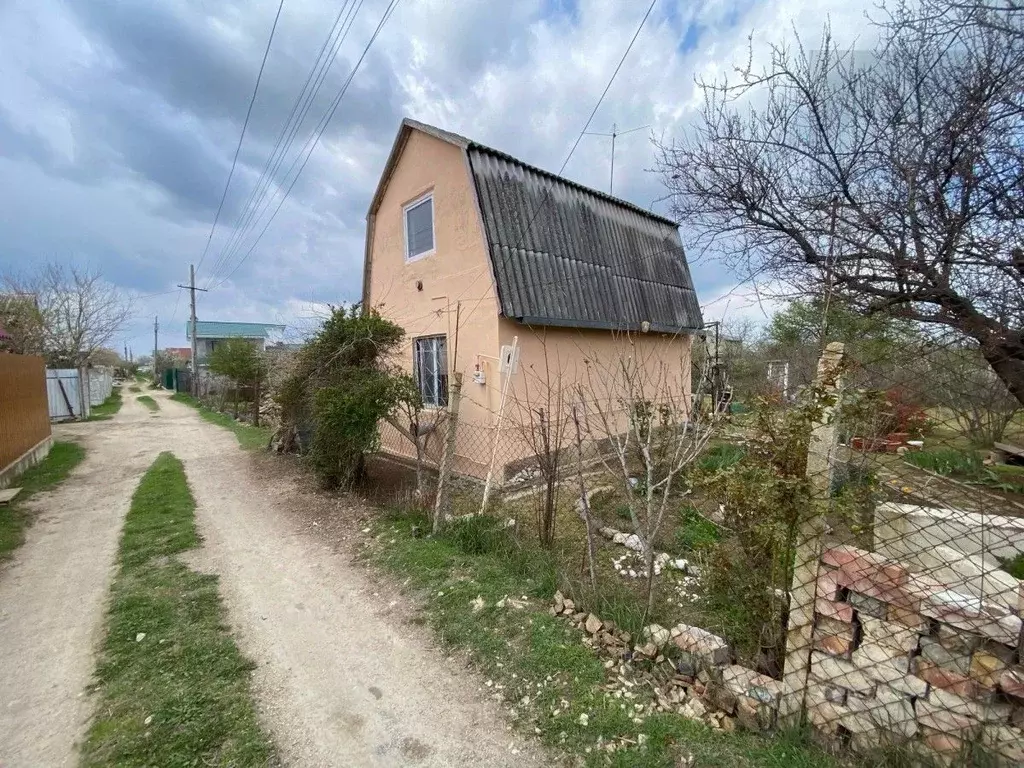 Дом в Крым, Феодосия ул. Виноградная (60 м) - Фото 1