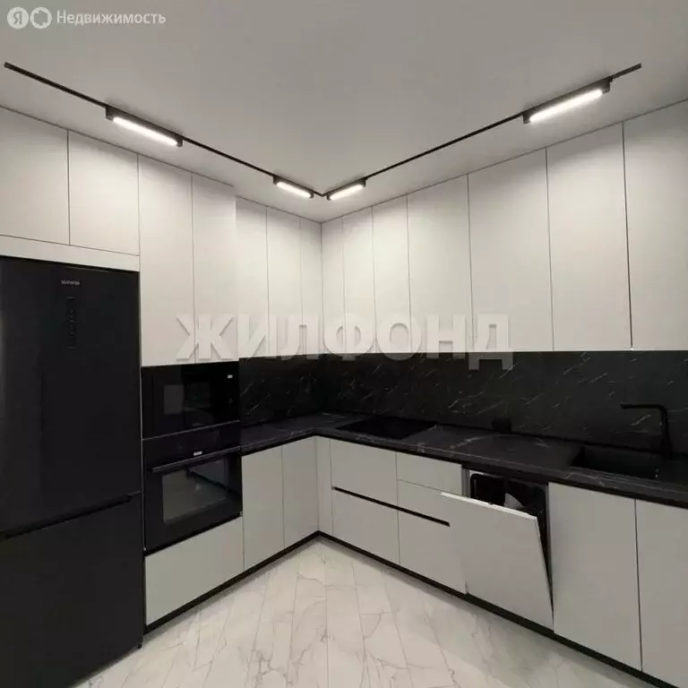 3-комнатная квартира: Абакан, Трудовая улица, 82 (61.1 м) - Фото 2