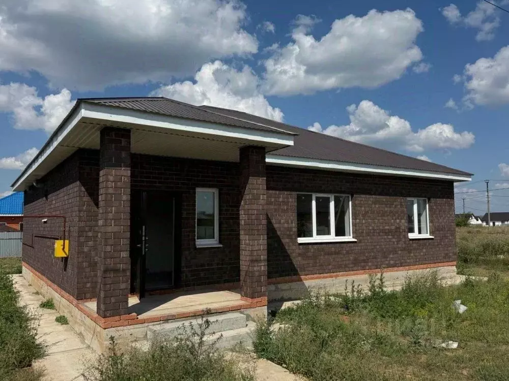 Дом в Оренбургская область, Оренбургский район, Ивановский сельсовет, ... - Фото 0