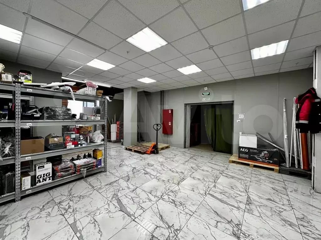 210 м2 с отдельным входом в ТЦ «Караван - Фото 1