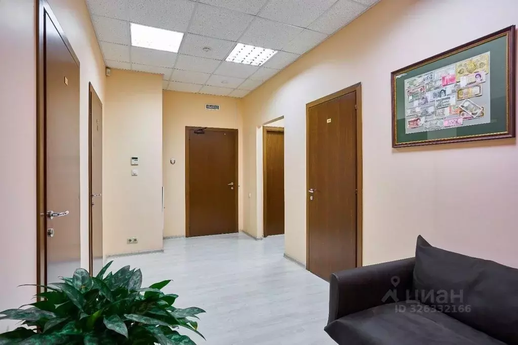 Офис в Москва ул. Земляной Вал, 4С1 (171 м) - Фото 1