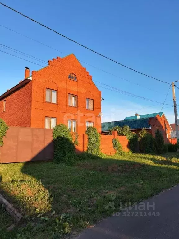 Дом в Башкортостан, Нефтекамск Арланская ул., 22 (250 м) - Фото 1