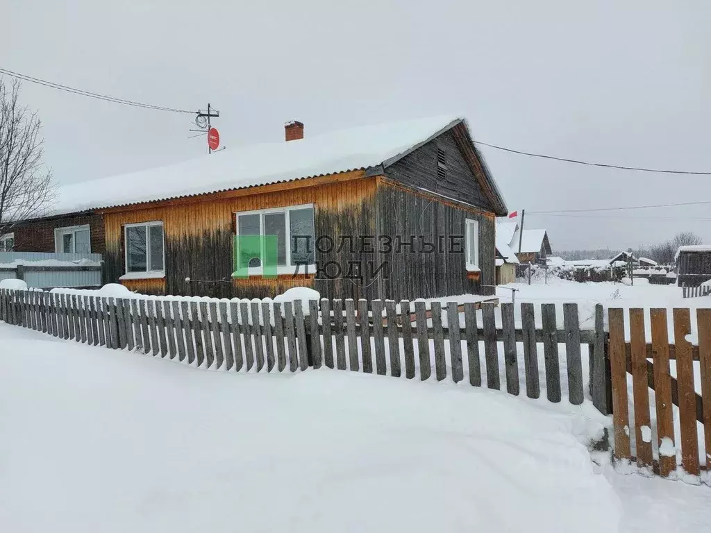 Дом в Пермский край, Соликамский городской округ, пос. Черное ул. ... - Фото 0