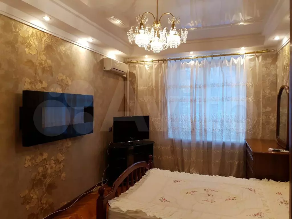 3-к. квартира, 80 м, 2/7 эт. - Фото 0