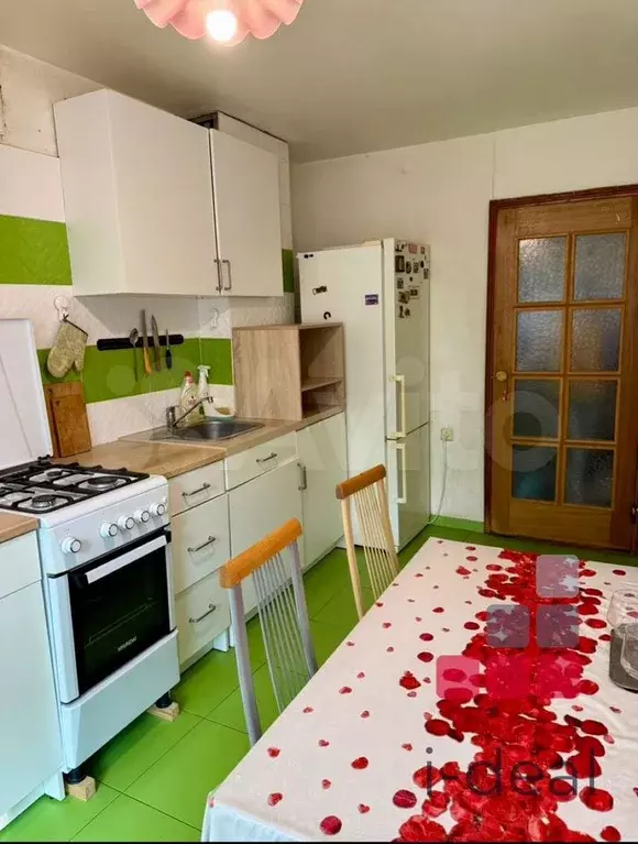 3-к. квартира, 64 м, 3/9 эт. - Фото 0