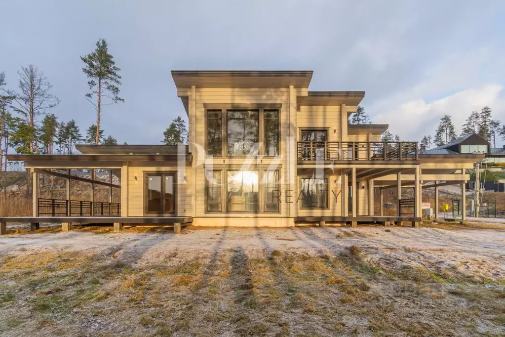 Дом в Ленинградская область, Выборгский район, Полянское с/пос, пос. ... - Фото 2