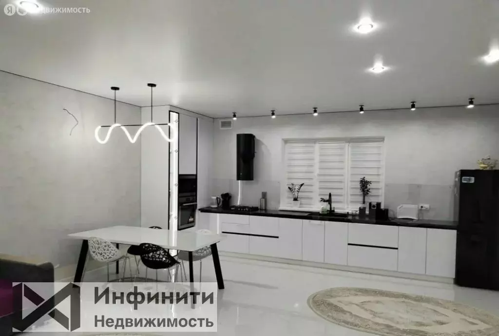 Дом в Михайловск, улица Андрея Сахарова, 113 (150 м) - Фото 1