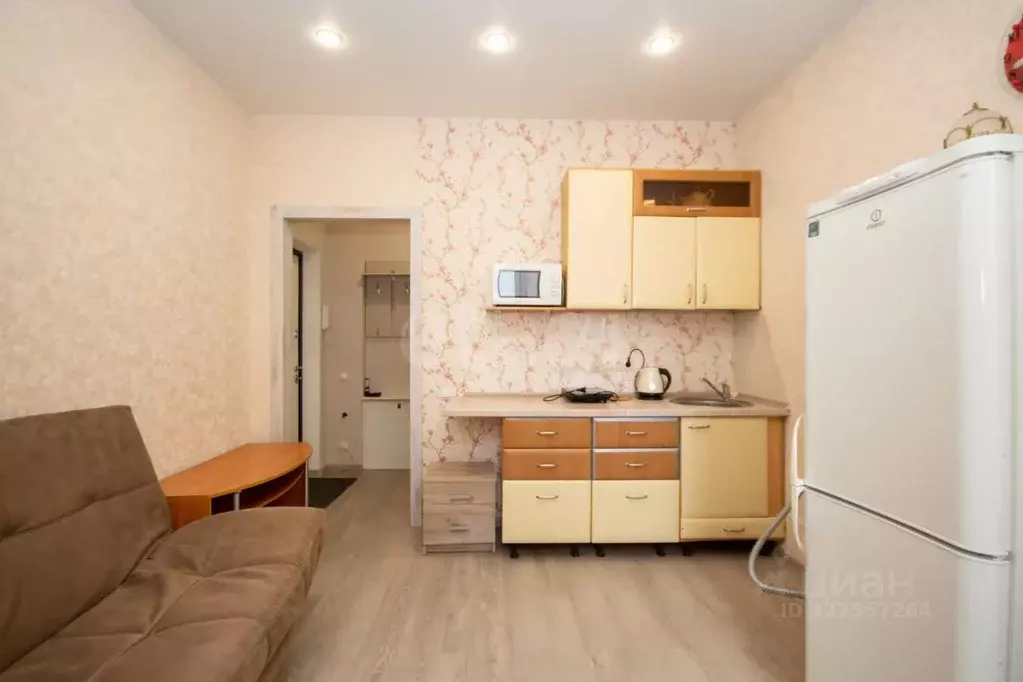 Студия Тюменская область, Тюмень ул. 2-я Луговая, 24к2 (18.0 м) - Фото 1