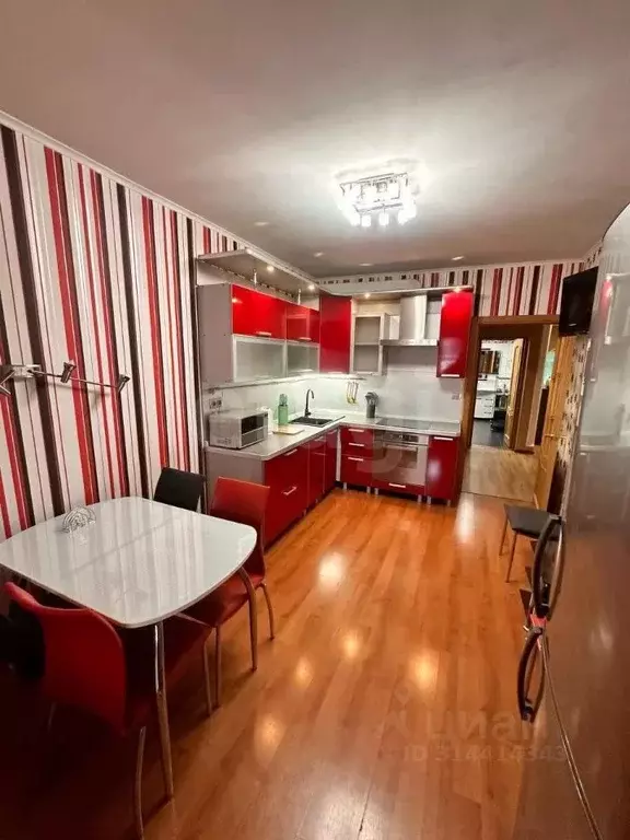 2-к кв. Тюменская область, Тюмень Широтная ул., 29 (86.0 м) - Фото 0