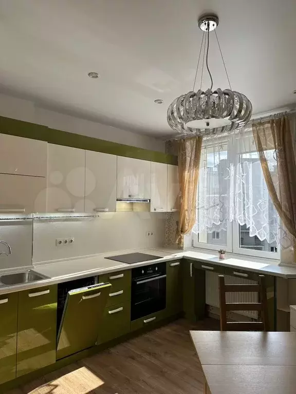 2-к. квартира, 65 м, 13/23 эт. - Фото 1