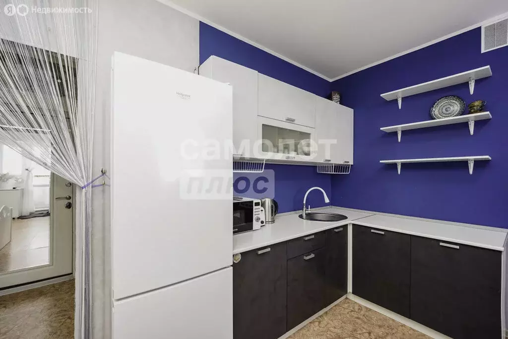 Квартира-студия: Омск, улица Бисяриной, 3 (33 м) - Фото 2