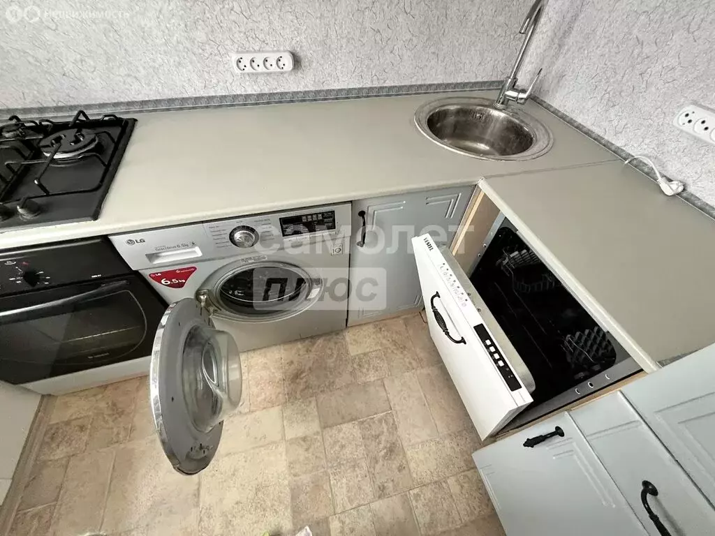 3-комнатная квартира: Смоленск, улица Нормандия-Неман, 6 (53 м) - Фото 2