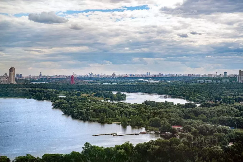 4-к кв. Москва ул. Маршала Катукова, 24к6 (150.8 м) - Фото 1