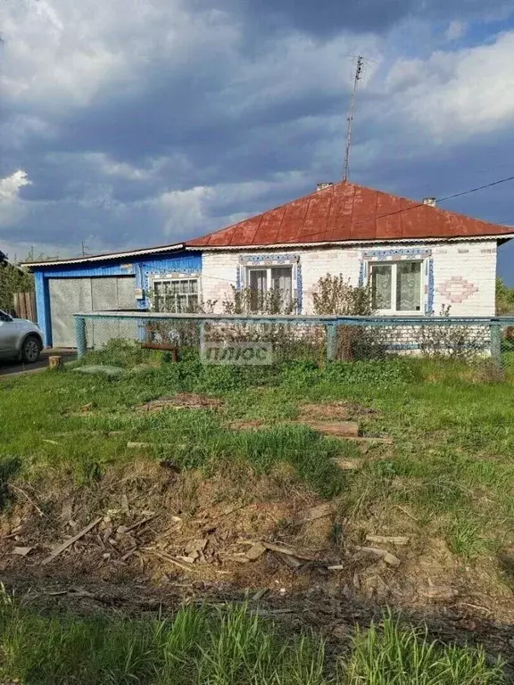Дом в Свердловская область, Артемовский муниципальный округ, пос. ... - Фото 1