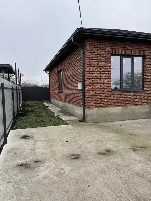 Дом в Краснодарский край, Динской район, Старомышастовская ст-ца  (100 ... - Фото 1