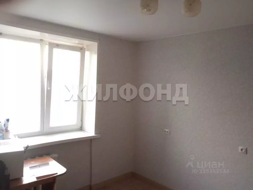 Комната Новосибирская область, Новосибирск Затулинский жилмассив, ул. ... - Фото 1