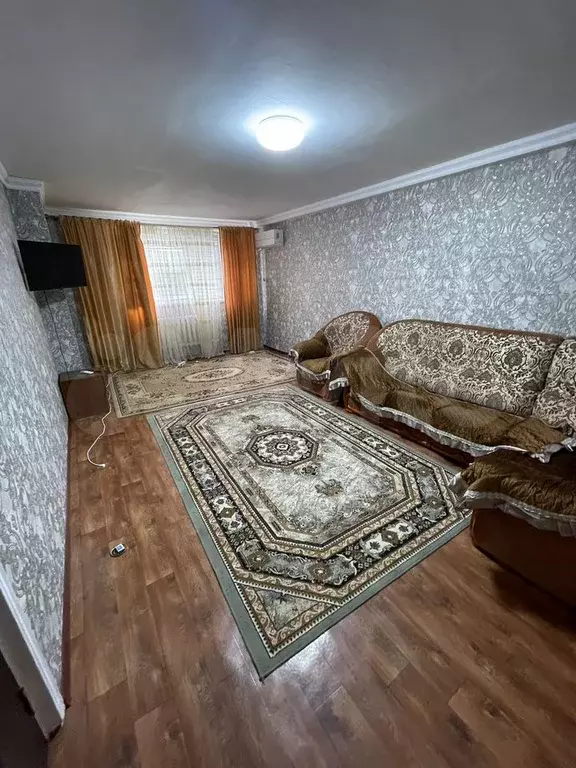 3-к. квартира, 70 м, 5/5 эт. - Фото 1