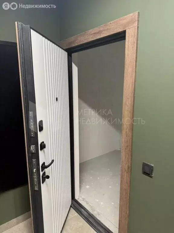 2-комнатная квартира: Тюмень, улица Игоря Комиссарова, 12 (63 м) - Фото 1