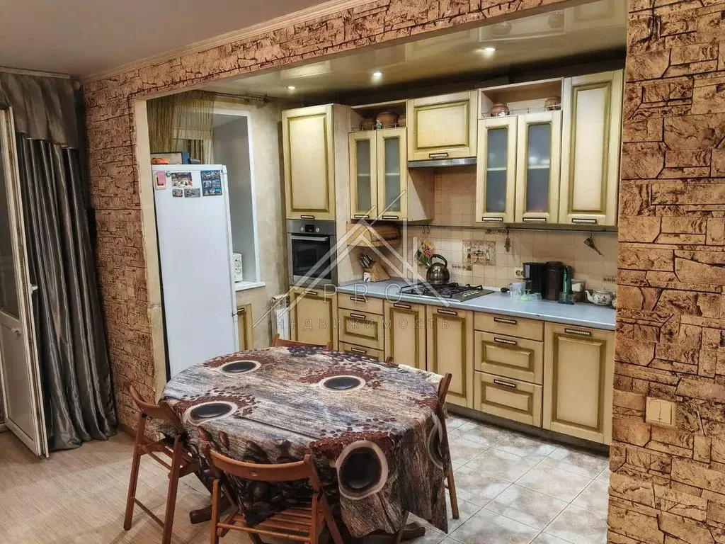 4-к кв. Ярославская область, Ярославль ул. Рыкачева, 18 (90.8 м) - Фото 1