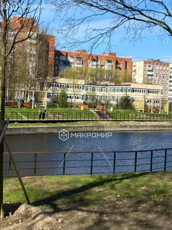 1к в 8-комнатной квартире (13.2 м) - Фото 0