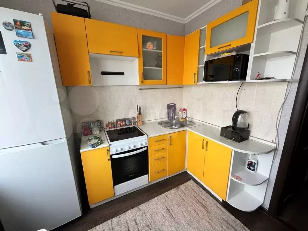 1-к. квартира, 38 м, 8/9 эт. - Фото 0