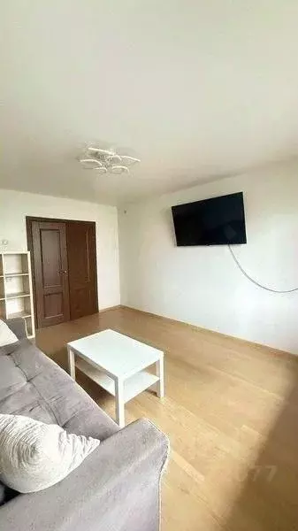 2-к кв. Свердловская область, Екатеринбург ул. Викулова, 38А (45.0 м) - Фото 1